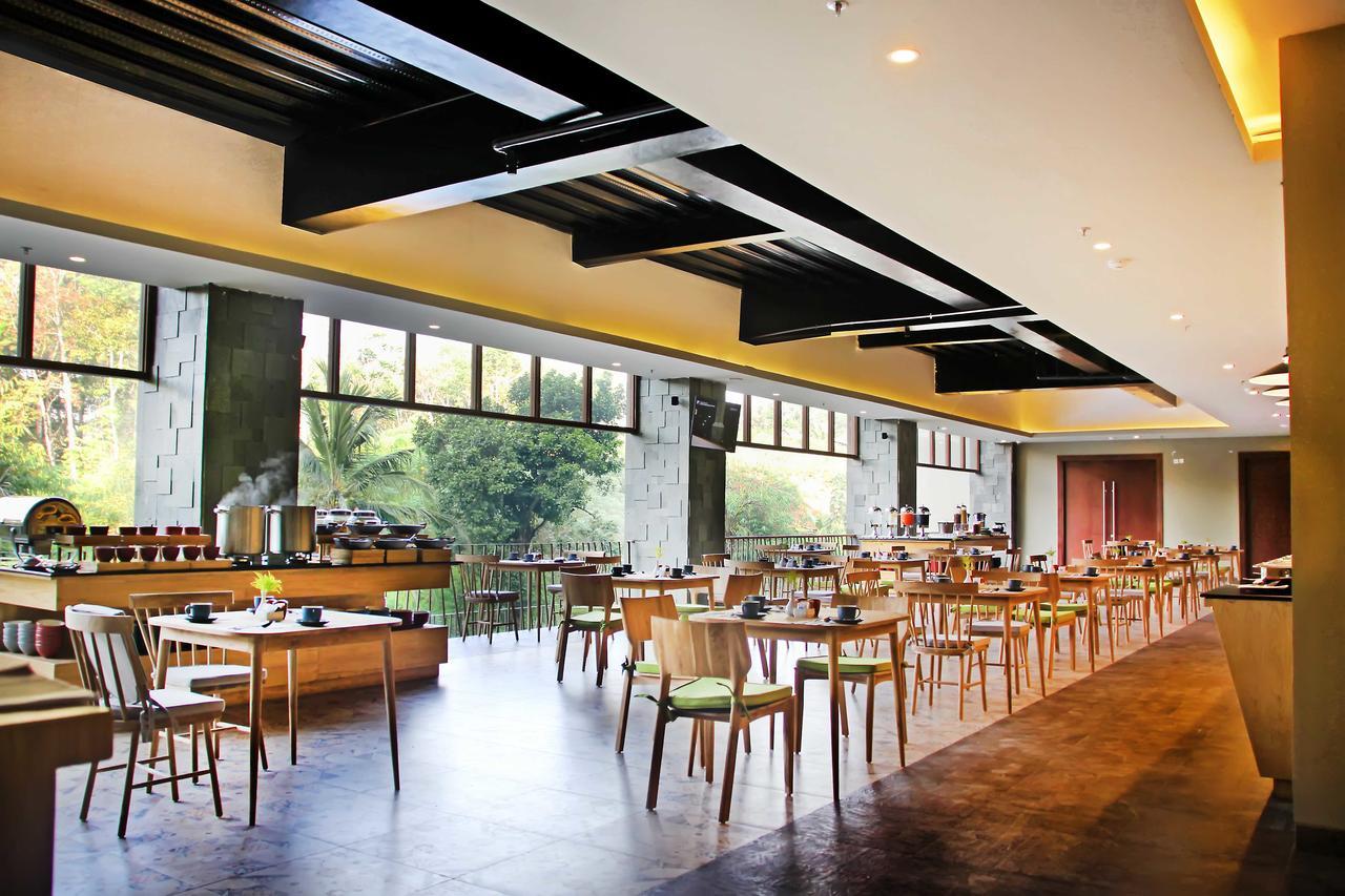 Famvida Hotel Lubuklinggau Luaran gambar
