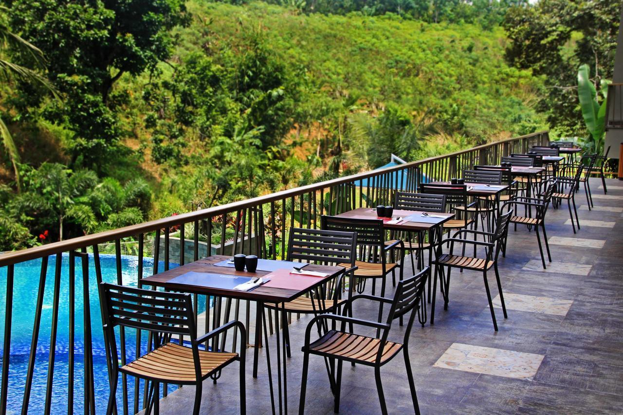 Famvida Hotel Lubuklinggau Luaran gambar