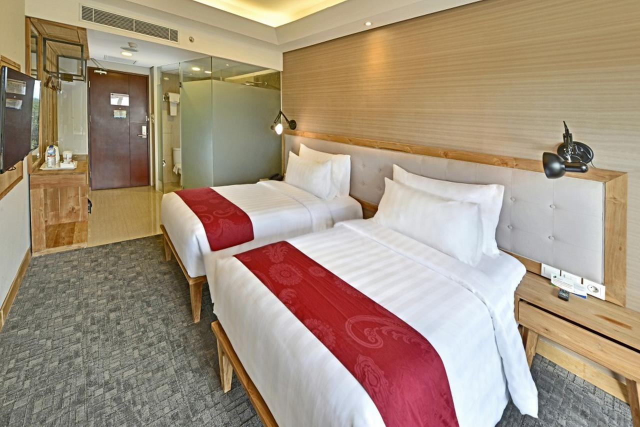 Famvida Hotel Lubuklinggau Luaran gambar
